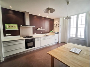 t6 et plus à la vente -   42000  SAINT ETIENNE, surface 253 m2 vente t6 et plus - UBI437259119